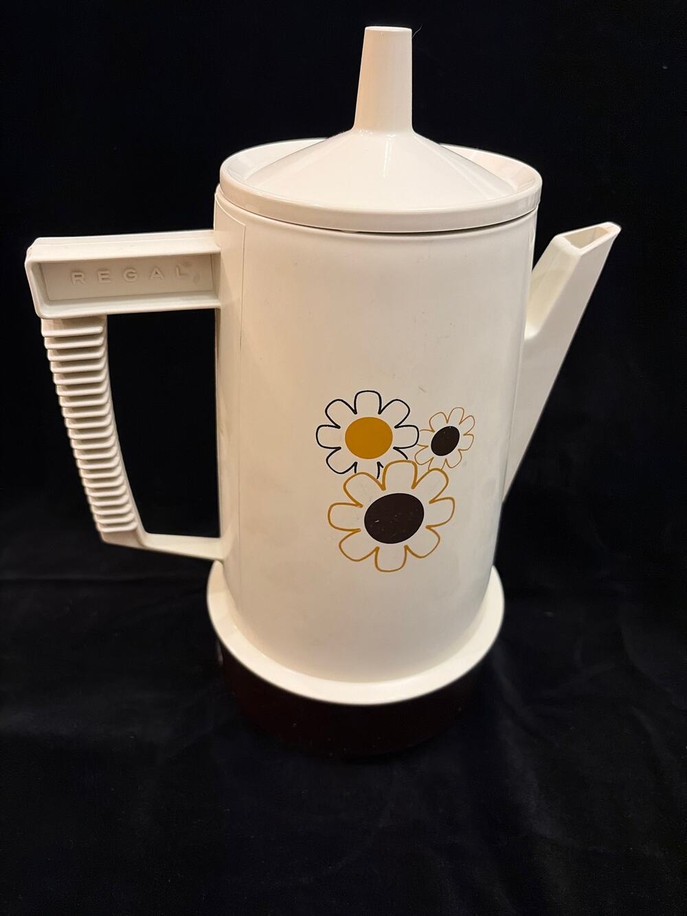 Vintage 1970’s Regal Poly Perk 4-8 cup Coffee Percolator 7508 Floral
, Works